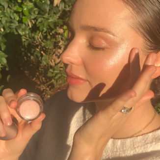 KORA Organics Rose Quartz Luminizer - 6 gr