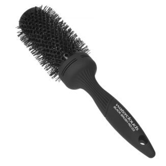 Rund hårbørste med topp profesjonell kvalitet. Dette er en rundbørste i svart metall med et ergonomisk håndtak som er optimalt for føning. waterclouds black brush