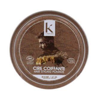 Økologisk hårvoks med fleksibelt hold og naturlig glans. 100 % naturlige ingredienser og enkel å vaske ut. 40 g.