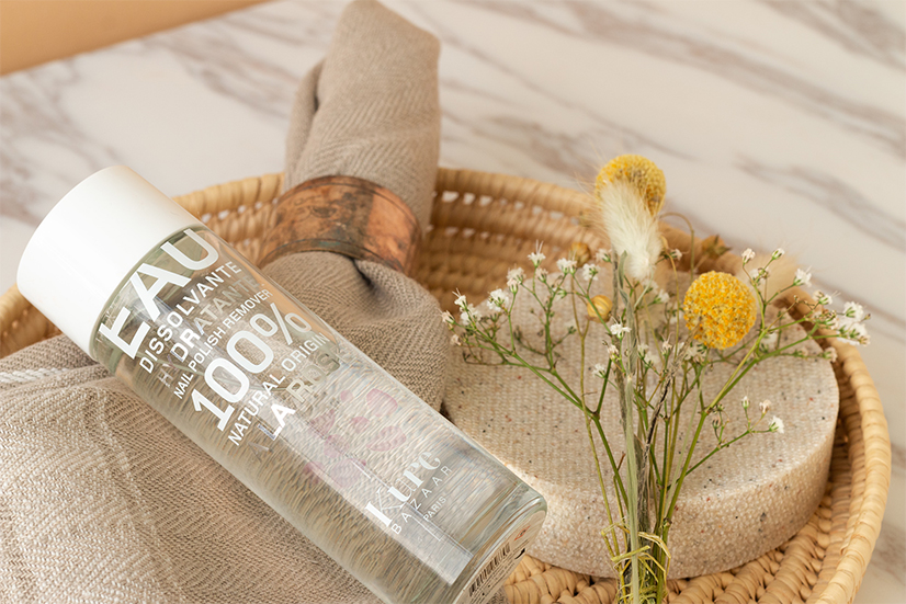 Pleiende og naturlige neglelakksfjernere