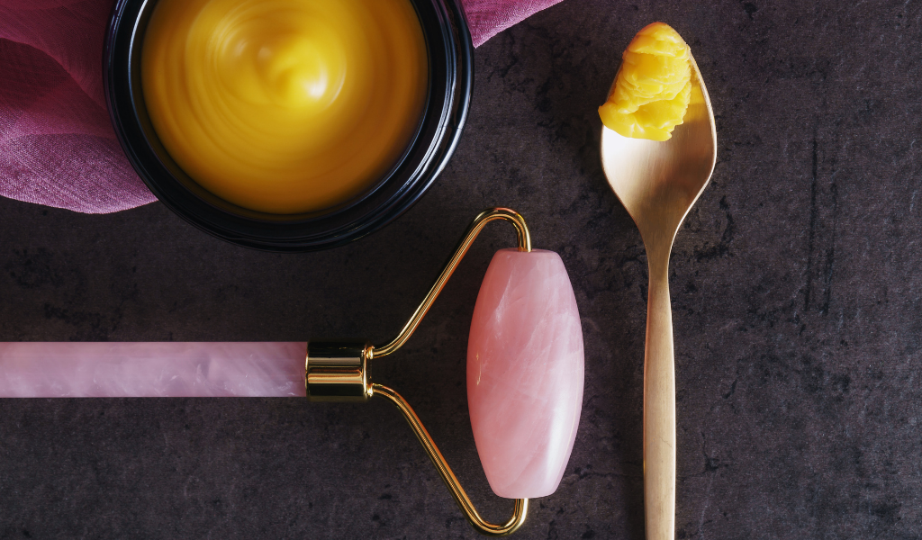 Face Roller er perfekt å bruke til en fuktighetgivende ansiktsmaske