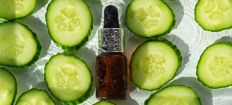 Fuktighetsgivende og bevarende base oljer for ansiktet, wooden spoon