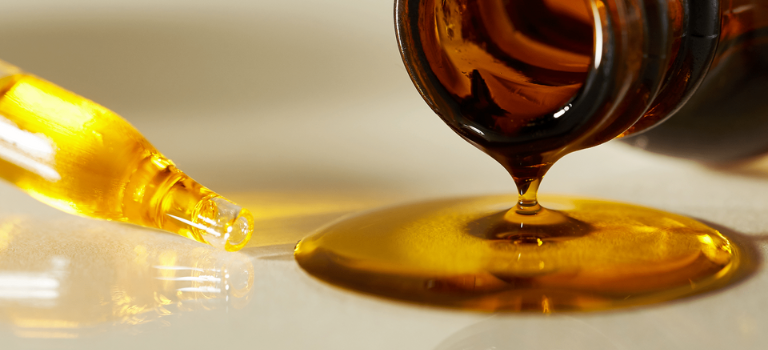 oljer kan gjøre underverker på huden. les alt om oljer og hva de kan gjøre for huden din