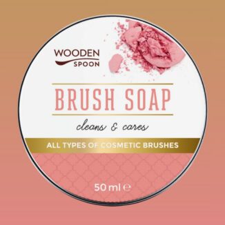 100% naturlig rens for sminke koster, fjerner bakterier og bevarer fibrene i kosten. Fjerner smuss, talg og sminkerester