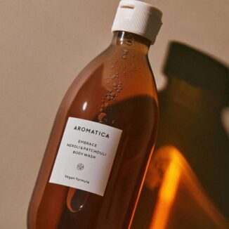 Beroligende kroppssåpe med neroli og patchouli. Aromaterapeutisk body wash med frisk, floral og naturlig duft for avslappende dusj.