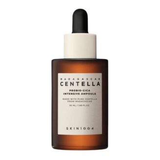 Reparerende serum med fermentert Centella Asiatica og ceramider. Styrker hudbarrieren, gir fukt, roer ned rødhet og sensitiv hud.