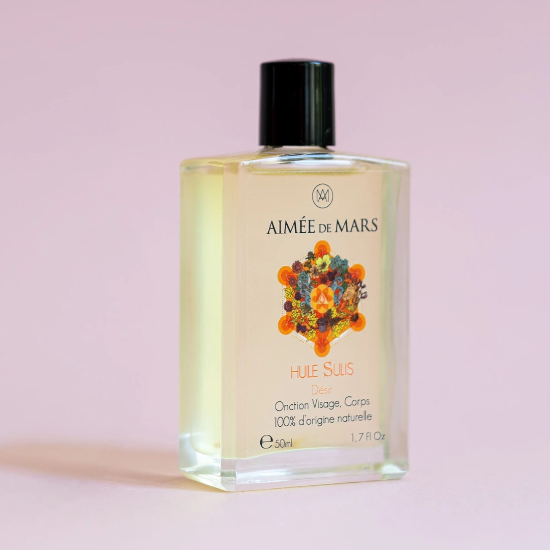 100 % naturlig salveolje for ansikt og kropp med vanilje, patchouli og sandeltre. Sulis gir næring, sensualitet og emosjonell balanse.